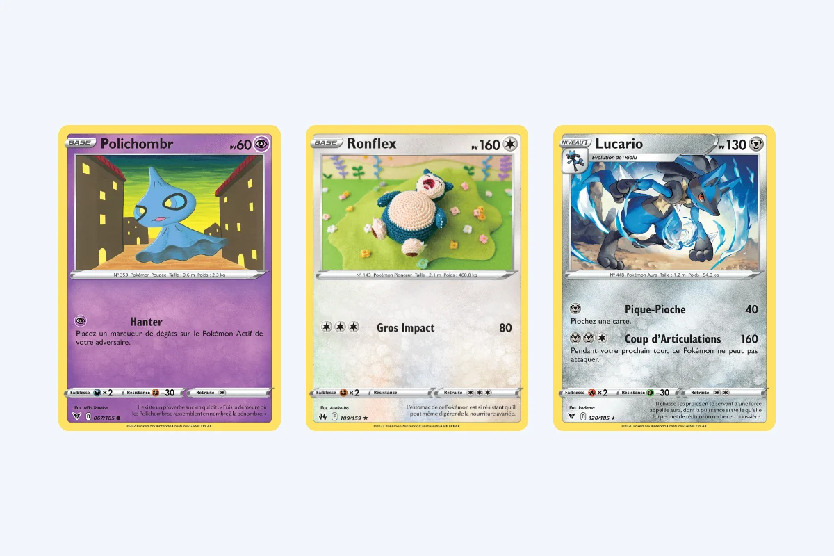 Trois vraies cartes Pokémon côte à côte, Polichombr, Ronflex et Lucario, avec leur nom, leurs PV et leur numéro lisibles.
